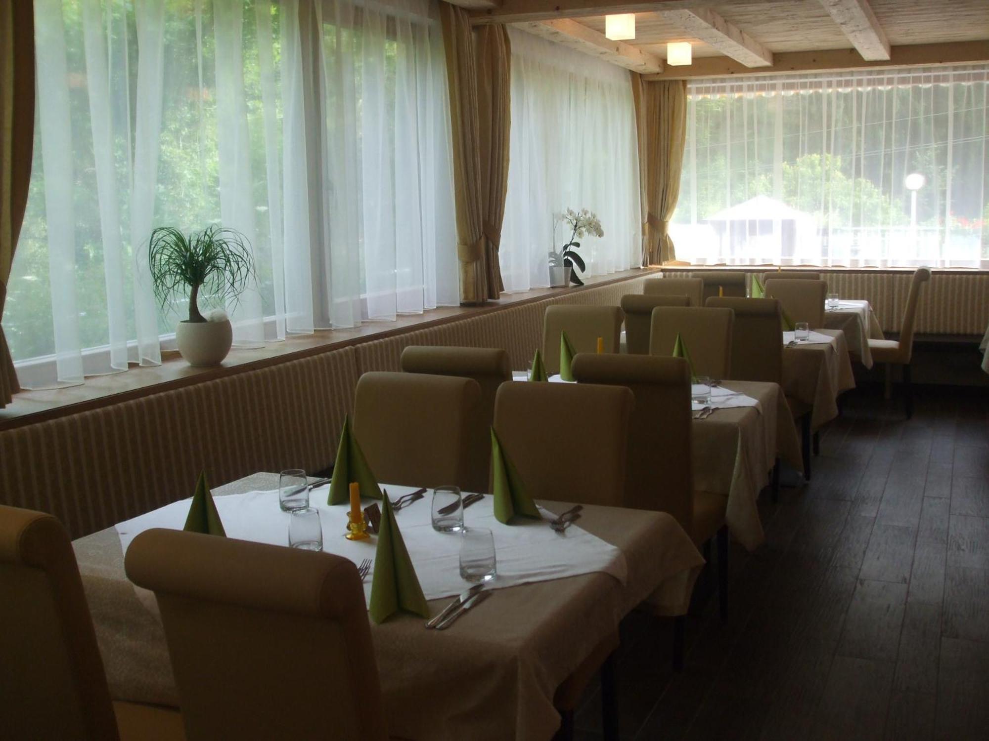 Gasthof Zur Sonne 카르다노 외부 사진