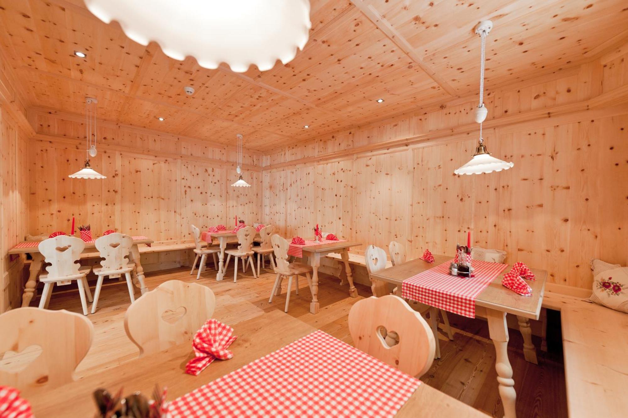 Gasthof Zur Sonne 카르다노 외부 사진